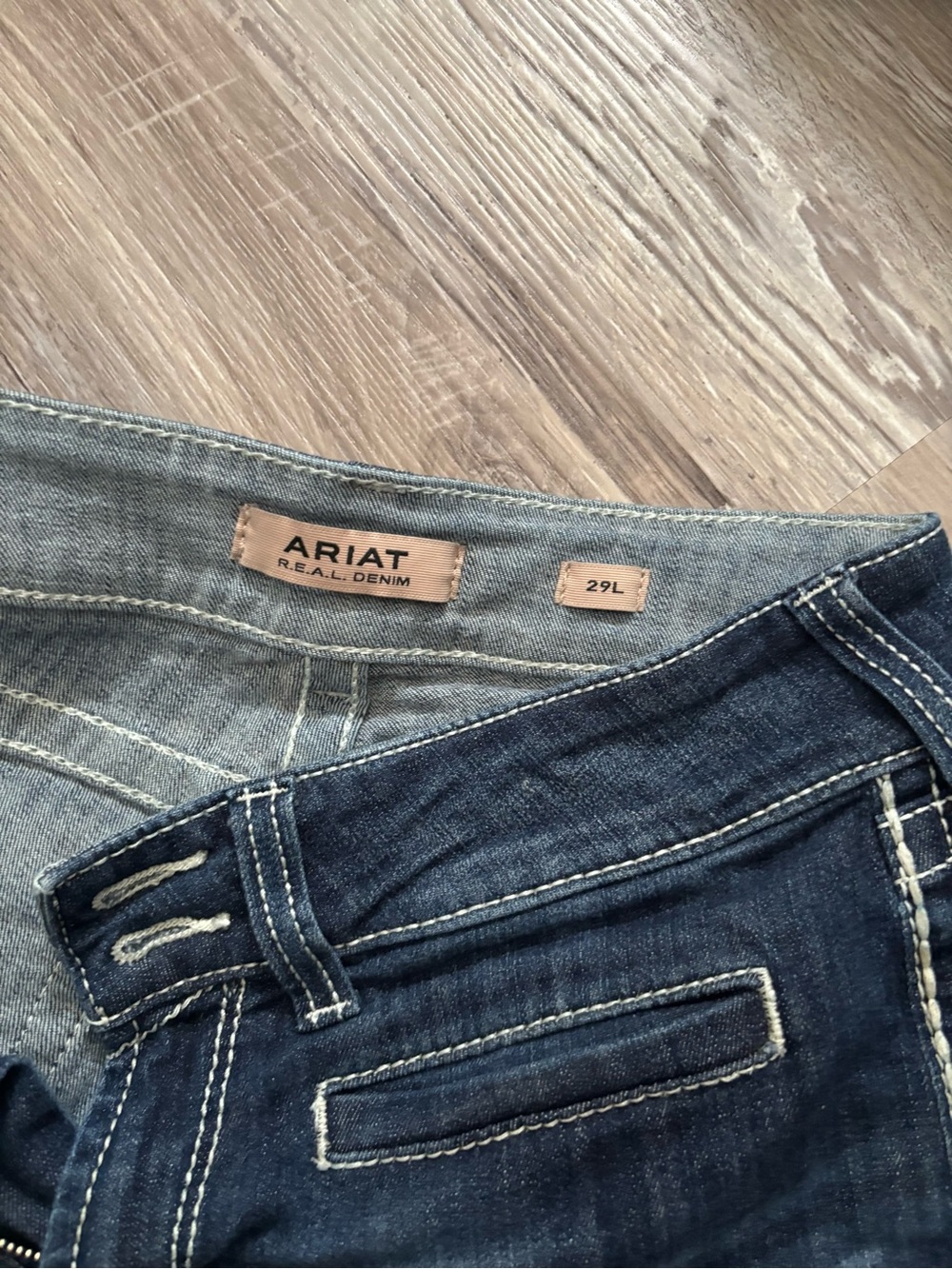 Ariat Women's Dark Wash Embroidered Pocket Jeans - Picture 2 of 2